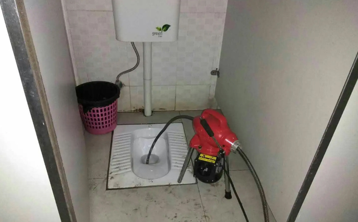 白云蹲便疏通